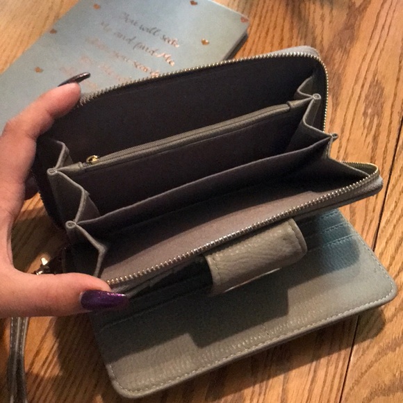 🚨SOLD!!!🚨Wallet from Buckle - Picture 4 of 4